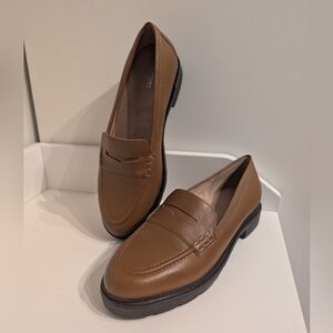 NWOT Rockport Womens Kacey Size 10M Natural Leather Penny Loafers Shoes Brown